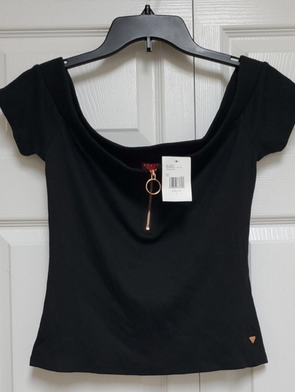 Guess Ribbed Off The Shoulder Zip Front Top